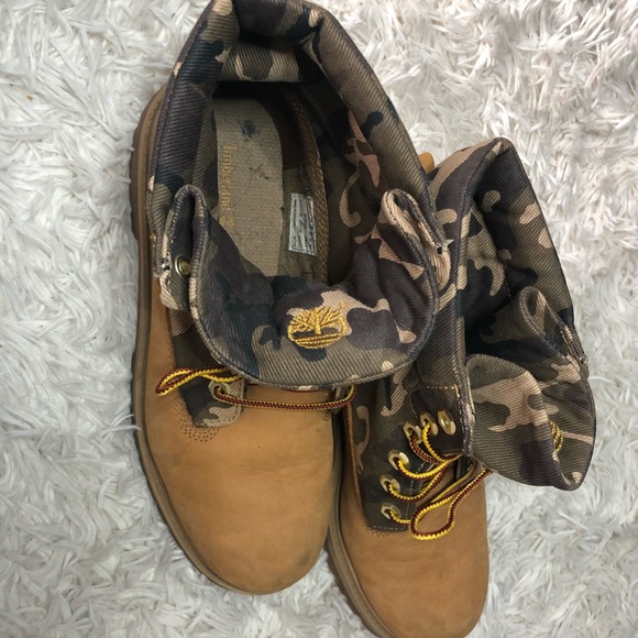 Men’s camo timberlands in NEW CONDITION - Picture 3 of 10